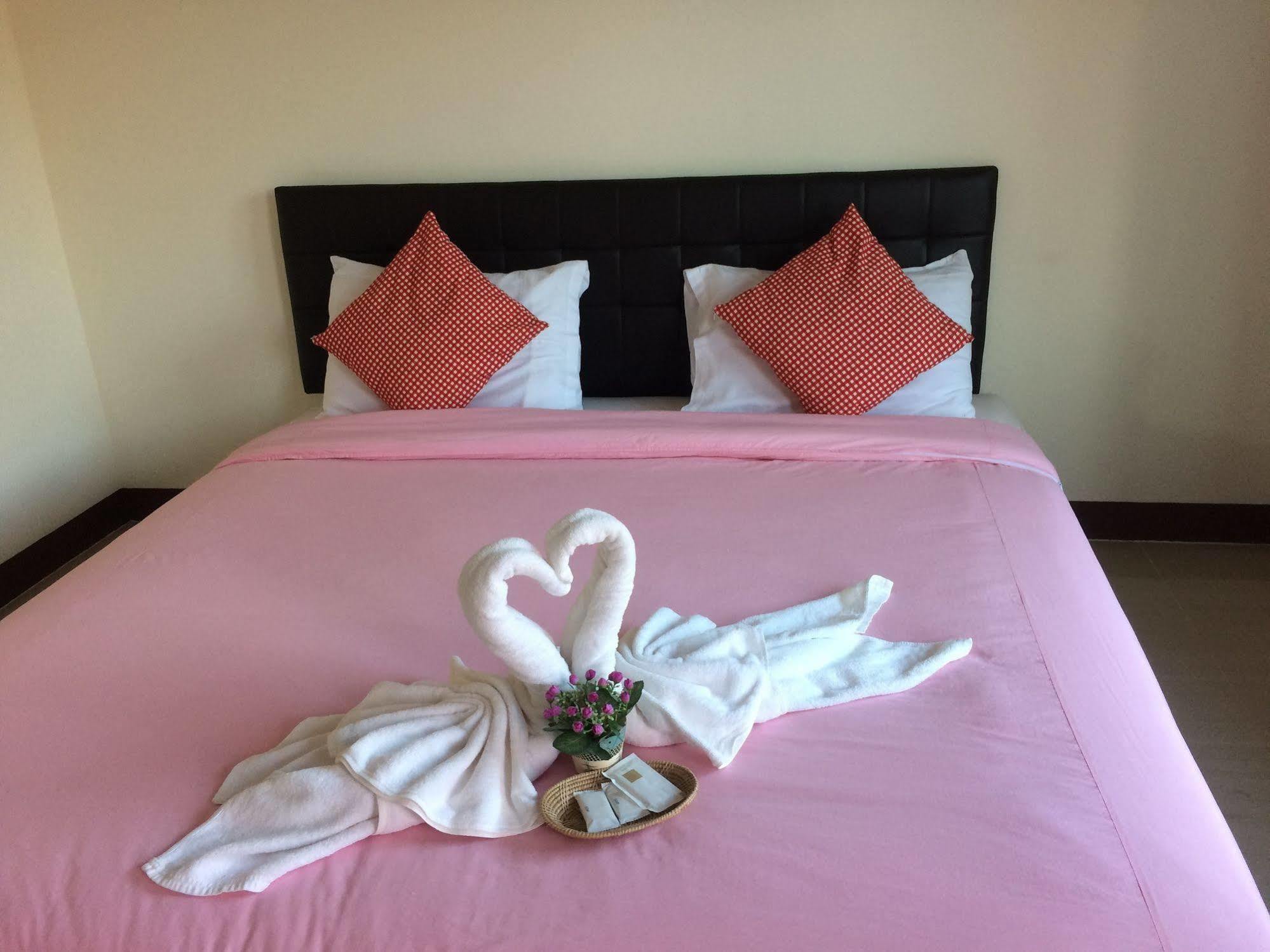 Thana Ville Resort Mae Sot Luaran gambar