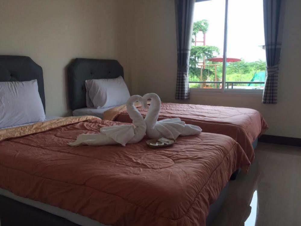 Thana Ville Resort Mae Sot Luaran gambar